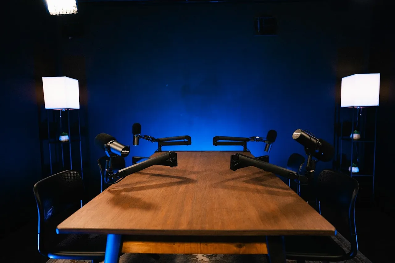 5 Questions to Ask a Podcast Studio Before Booking