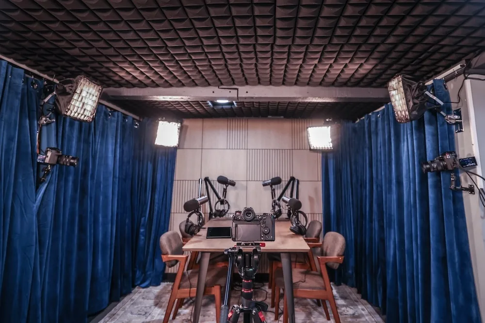 Melrose Podcasts Opens New Podcast Studio in Austin, Texas