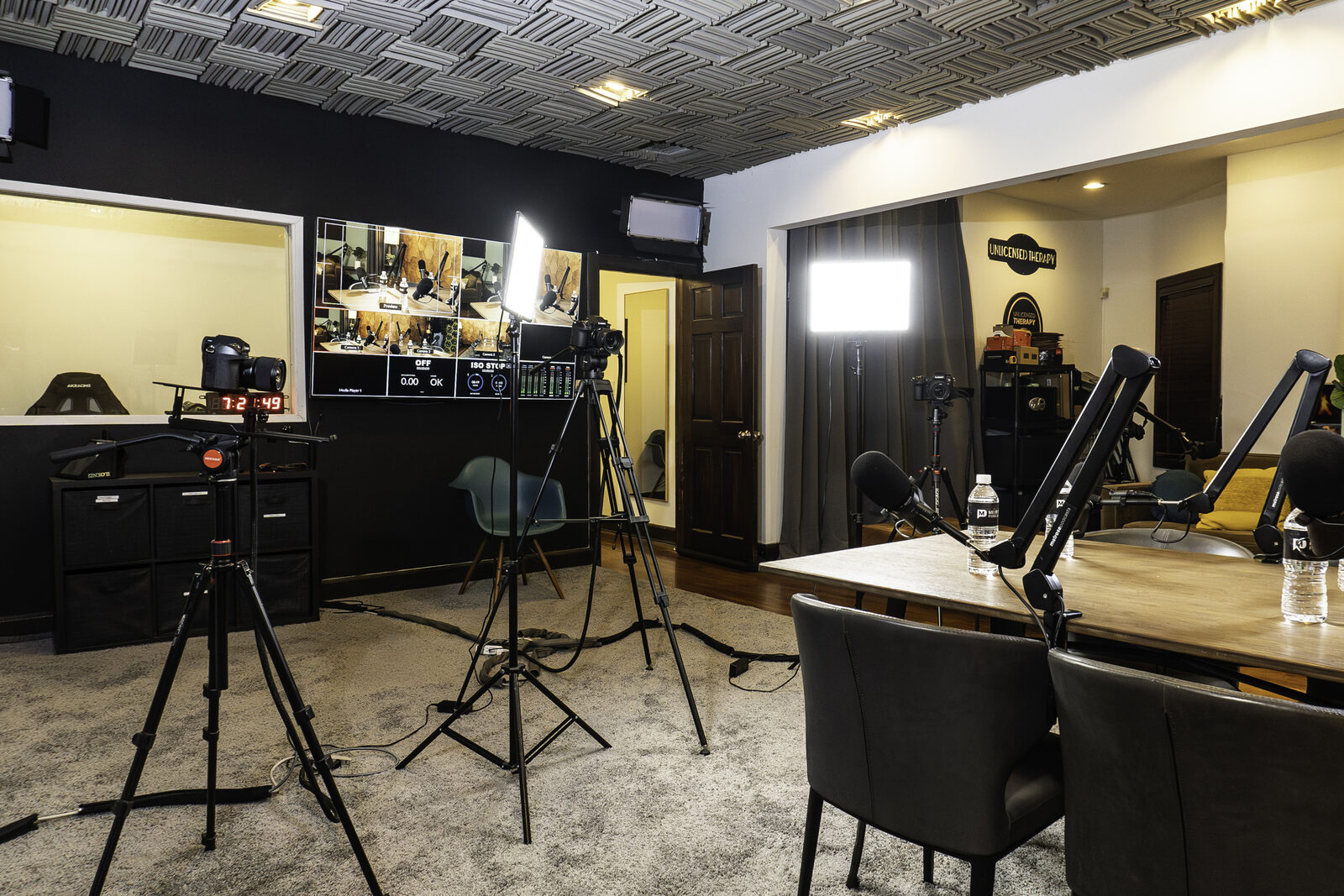 Melrose Podcasts Los Angeles studio